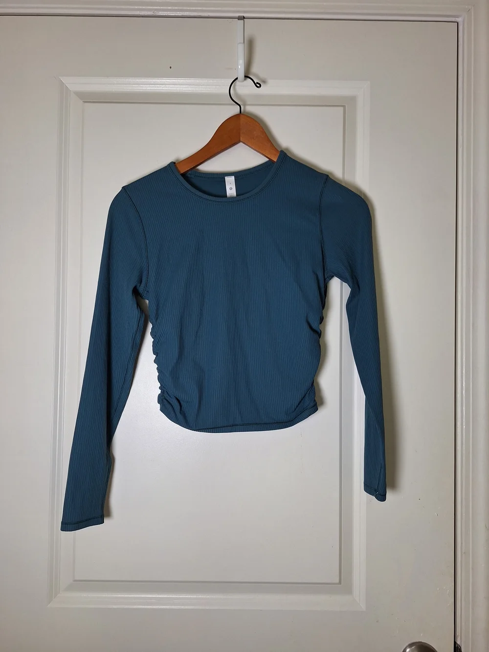 Lululemon All It Takes Ribbed Nulu Teal Blue Ruched Sides Crop Top Size 4